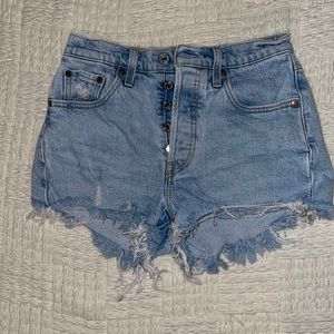 501’s LEVI SHORTS